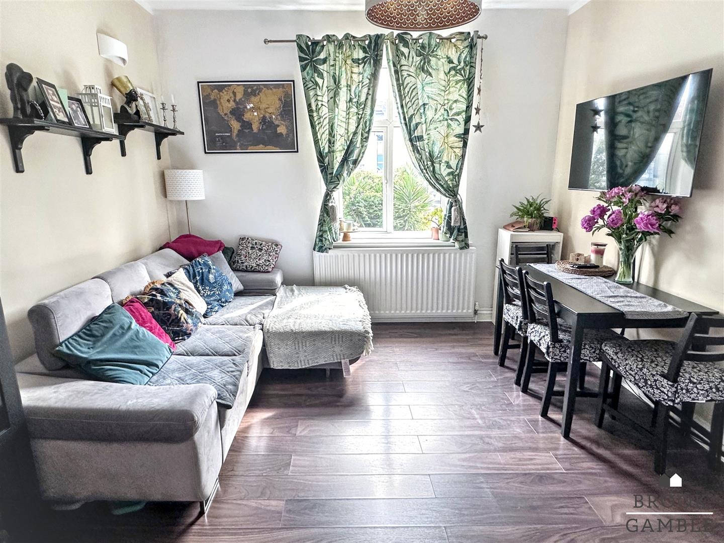 2 Bedroom Flat - Conversion. 19 St. Annes Road in Eastbourne, East Sussex 4